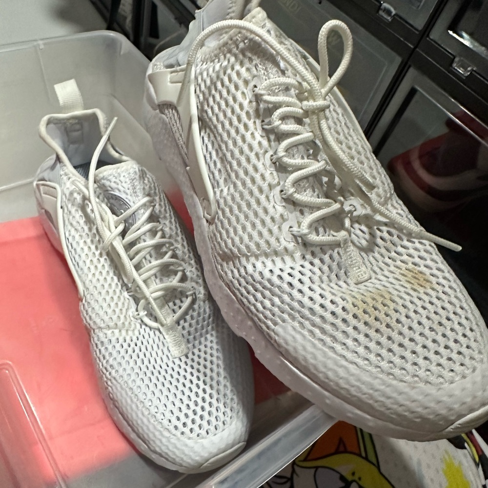 Nike Hurache white